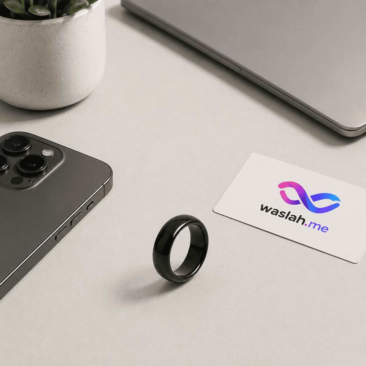 خاتم NFC أسود لامع
